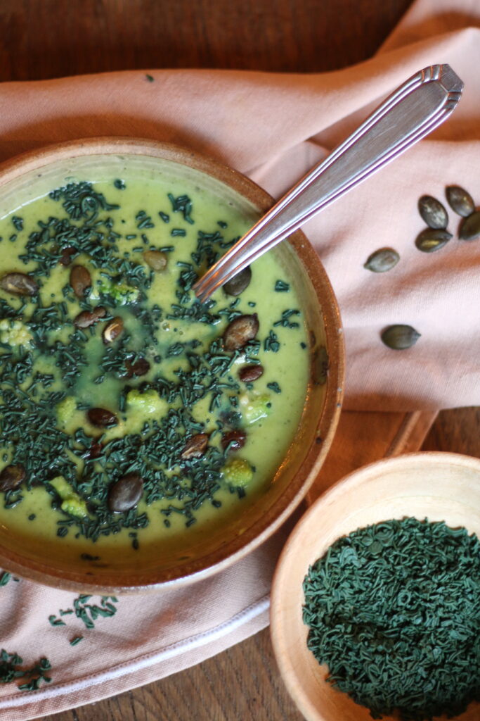 Pourquoi démarrer une cure hivernale de spiruline ?